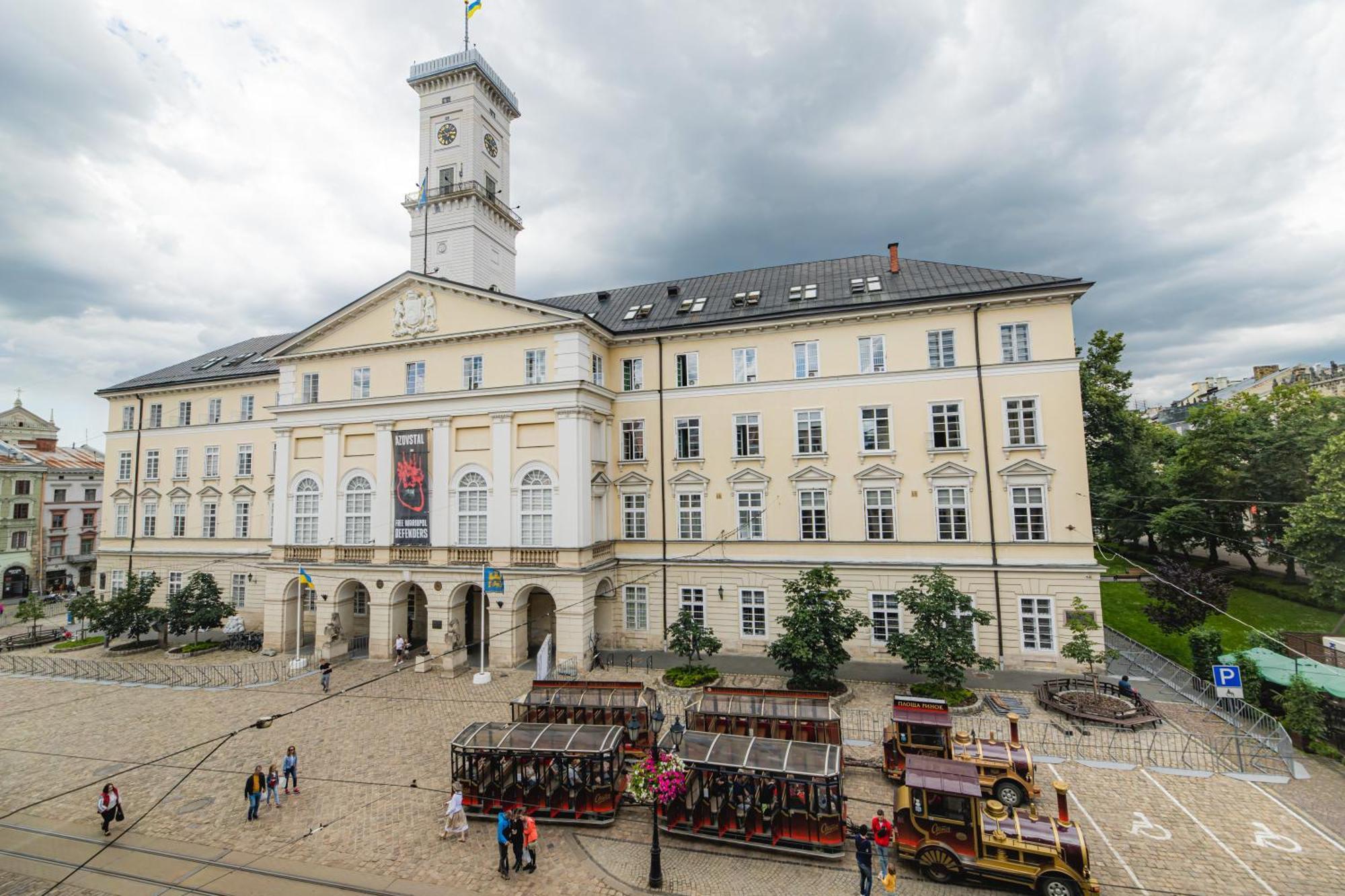 Apartments Justlvivit At The Rynok Square Eksteriør bilde